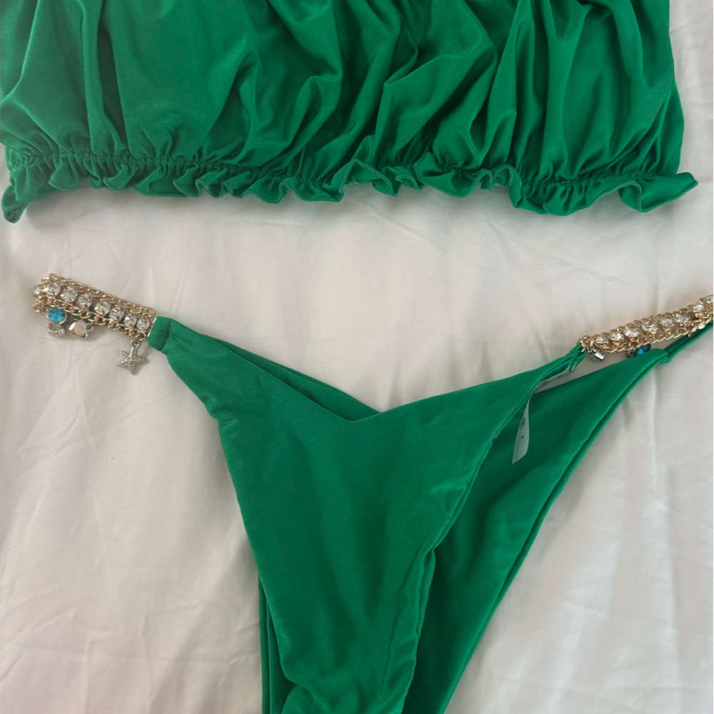 Brand new two pices swimsuit size Large